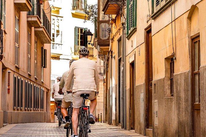 Palma de Mallorca Bike Tour with tapas