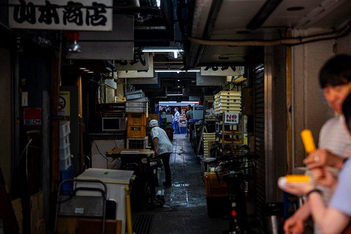 東京：築地場外市場インサイダーツアー＆寿司作り教室