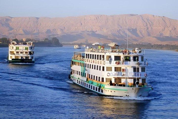 4 Days 3 nights Nile Cruise From Aswan to Luxor