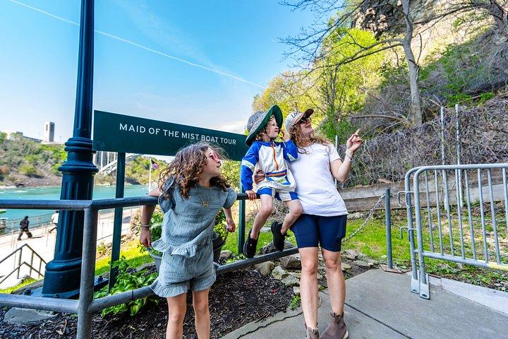 ナイアガラフォールズUSAエクスプレスメイド・オブ・ザ・ミスト＆ケーブツアー