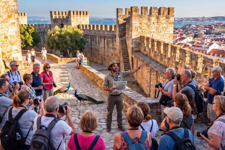 Visite de Lisbonne : Château coupe-file + Vieille Ville ( & expérience Fado)