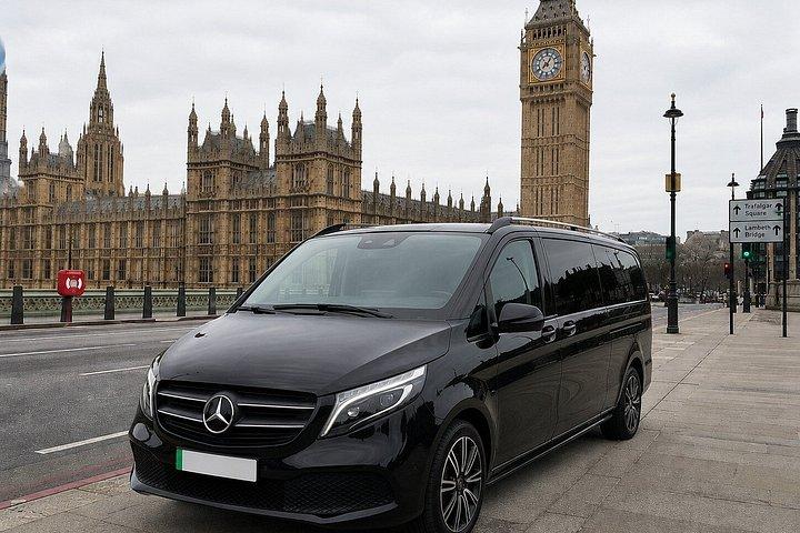 プライベートトランスファーヒースロー空港からロンドン中心部のホテルへ