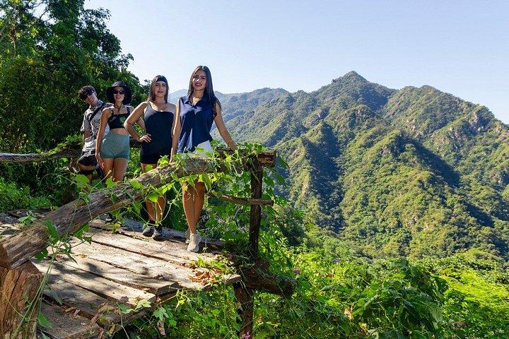 Hiking Jorullo Point