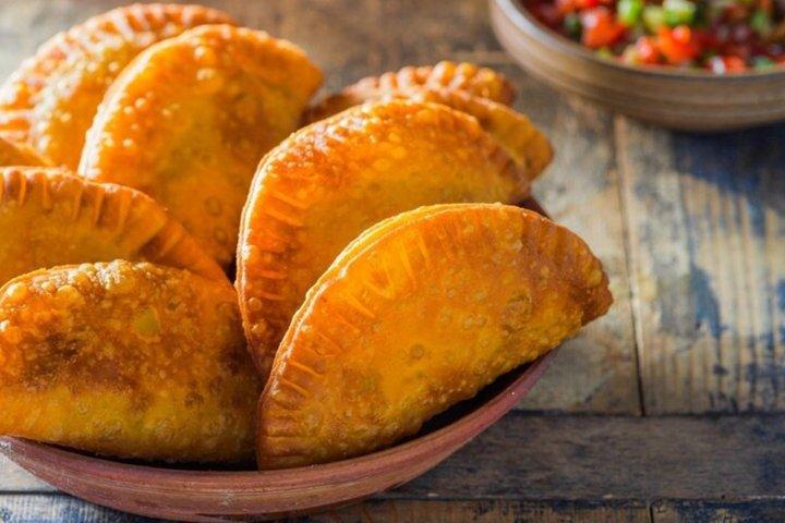 Smaker av Cartagena Street Food Tour med munvattenprovningar