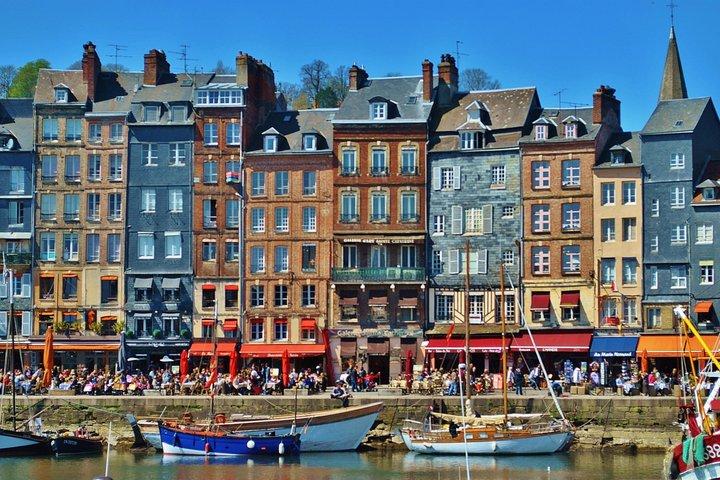 Vanuit de haven van le havre: Honfleur Deauville Shore Excursion