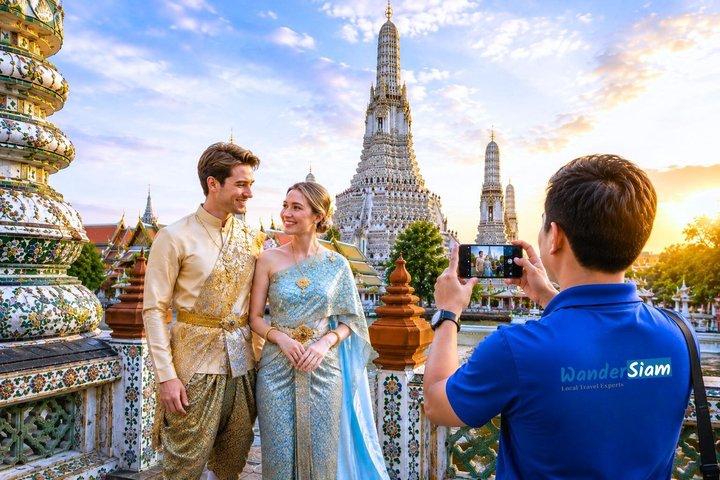 Wat Arun Traditional Thai Costume Experience