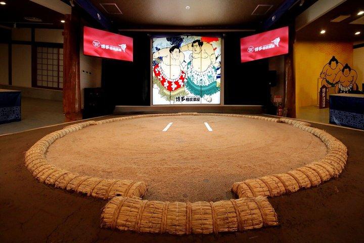 Hakata Sumo Estable: Show e Chanko Hot Pot