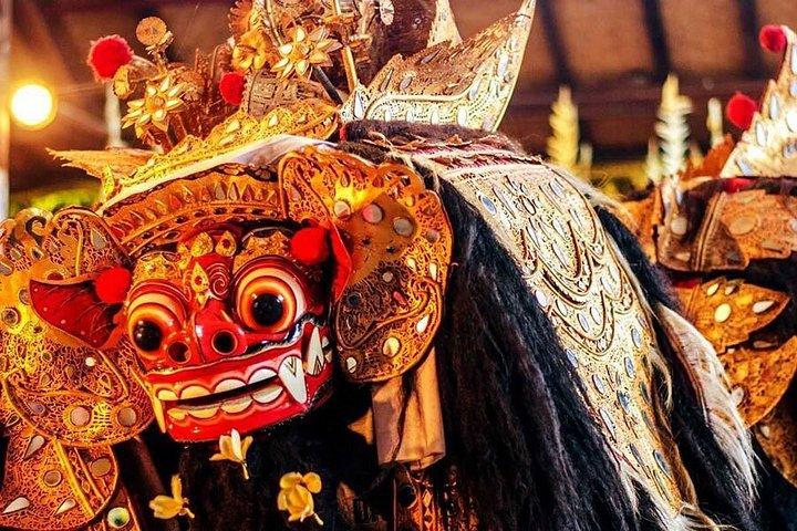 バリ ウブドの隠れた名所プライベートツアー：棚田と寺院