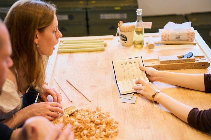 京都：プレミアムオールインクルーシブ 箸作りワークショップ