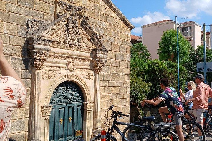 ザキントスの町と歴史城、絶景を巡るE-Bikeツアー
