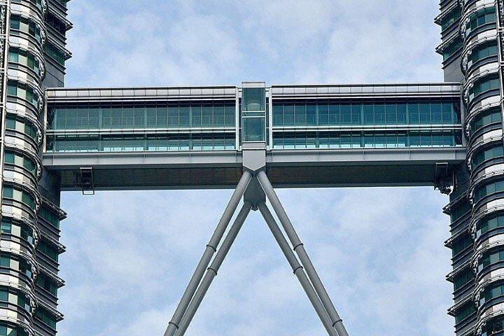ペトロナスツインタワーでのスカイブリッジダイニング体験