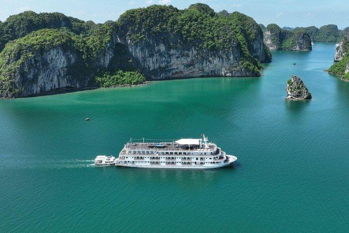 Vanuit Hanoi : 2 - Dag 5 - Star Halong & Lan Ha Bay Luxe Cruise
