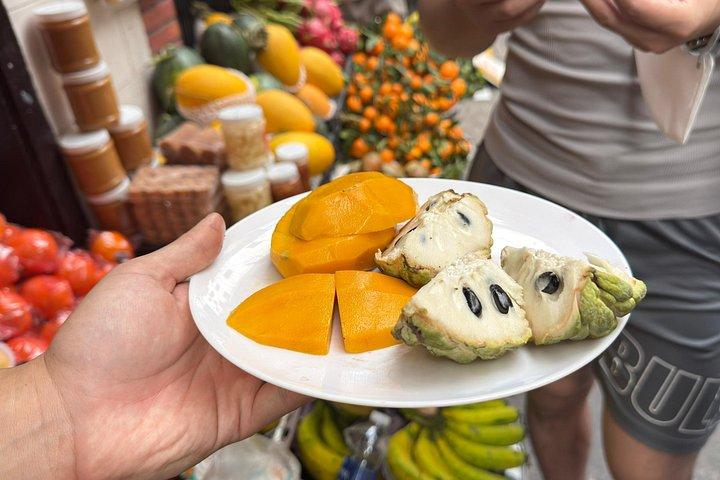 サイゴンでヴィーガンウォーキングツアー隠れた味を発見