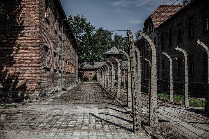 Auschwitz Birkenau Tour Guided Tickets e Transfer de Cracóvia