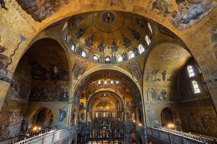 Venedig an einem Tag : Dogenpalast, Markusdom & Gondel