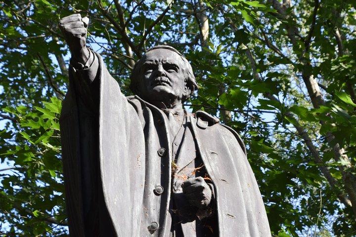 Cardiff Private Half-Day Walking Tour