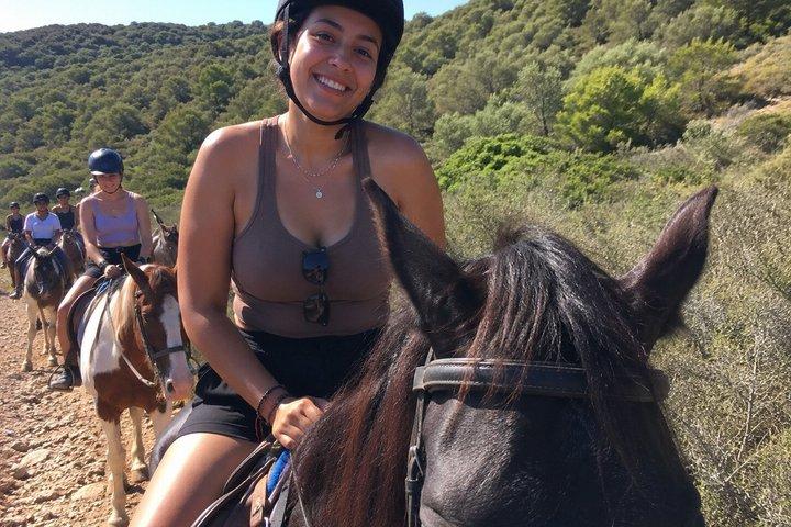 メノルカの乗馬で人気のカラ・ファスタム・ビーチ＆スイムへ