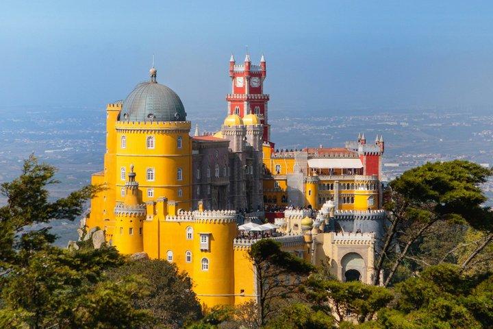 Lisbon to Porto Private Transfer With Sightseeing Stops