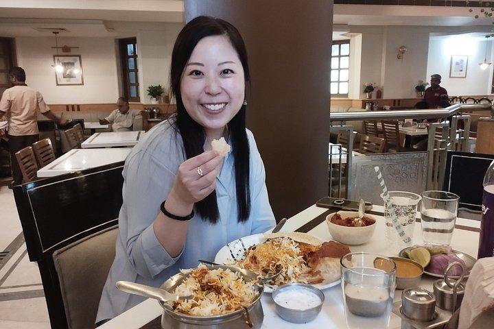 ハイデラバードの旗艦ヘリテージ文化ツアーとエスニックランチ