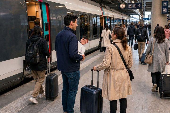 パリ空港・列車到着：プライベートメトロ＆現地ツアー