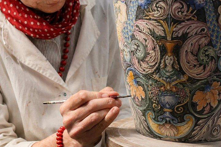 Majolica Painting Workshop in Florence Artisan Studio