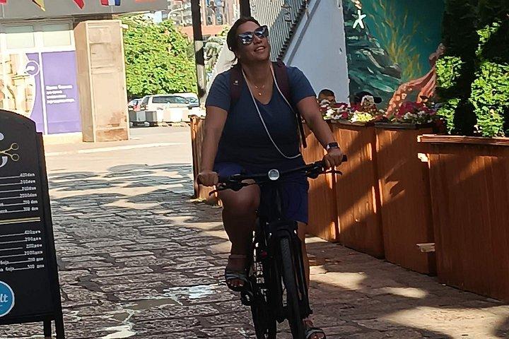 Skopje Bicycle Experience City Highlights Tour