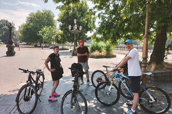 Skopje Bicycle Experience City Highlights Tour