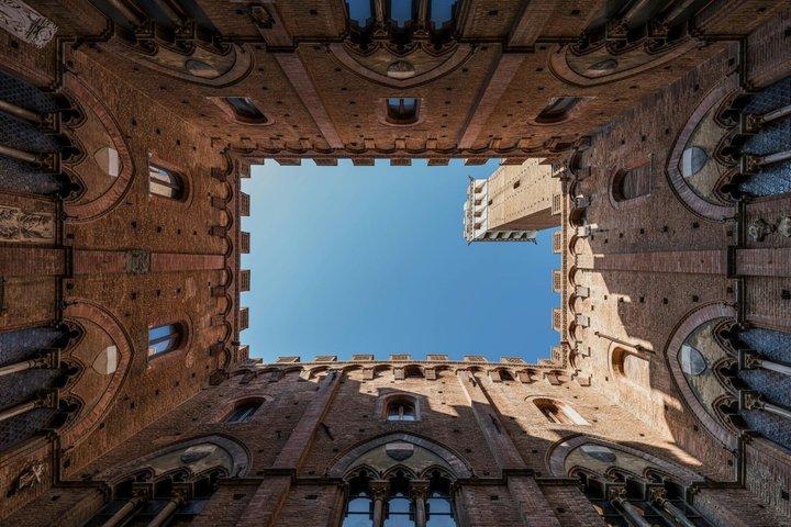 Siena Scavenger Hunt & Highlights Excursão a pé autoguiada