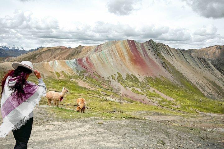 Tour privato della montagna arcobaleno di Palcoyo da Cusco - 7 : 00 AM