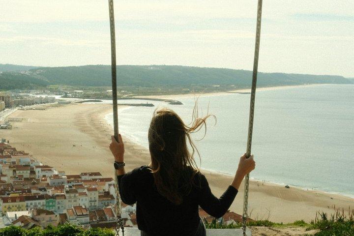 Från Lissabon: Privat dagstur till Fátima, Nazaré och Óbidos