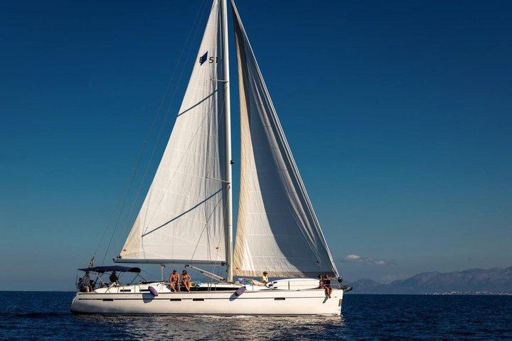Sejler til Dia Island med frokost på Bavaria 51 Heraklion, Kreta