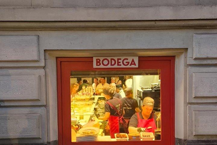 タパス・パエリア・ベルモットと歴史から見るモダニズムの味