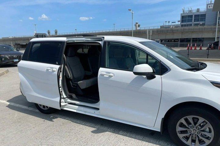 Private Transfer Between Shanghai Hotels and Disneyland