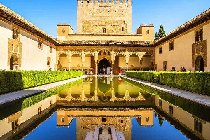 Visita guiada privada completa à Alhambra e ao Generalife