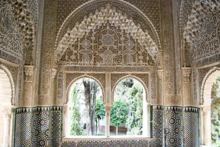 Visita guiada privada completa à Alhambra e ao Generalife