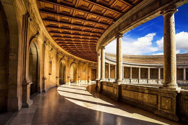 Visita guiada privada completa à Alhambra e ao Generalife
