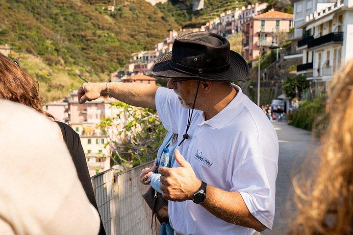フィレンツェからのチンクエテッレとピサ日帰り旅行（ボート付き）