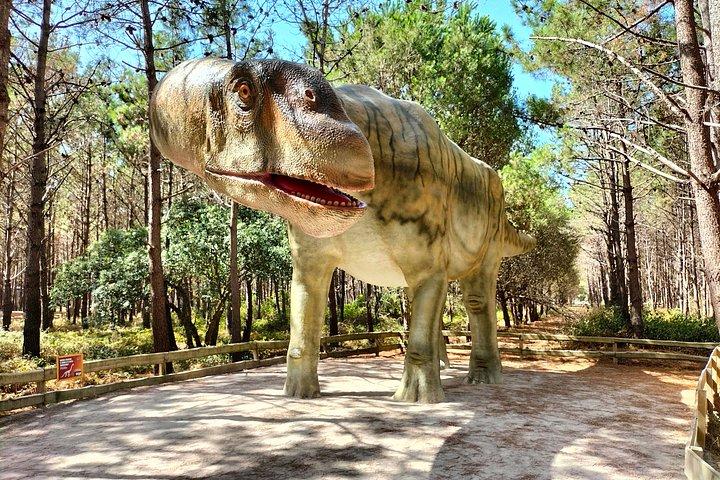 リスボン発恐竜とブリコポリスのテーマパーク半日旅行