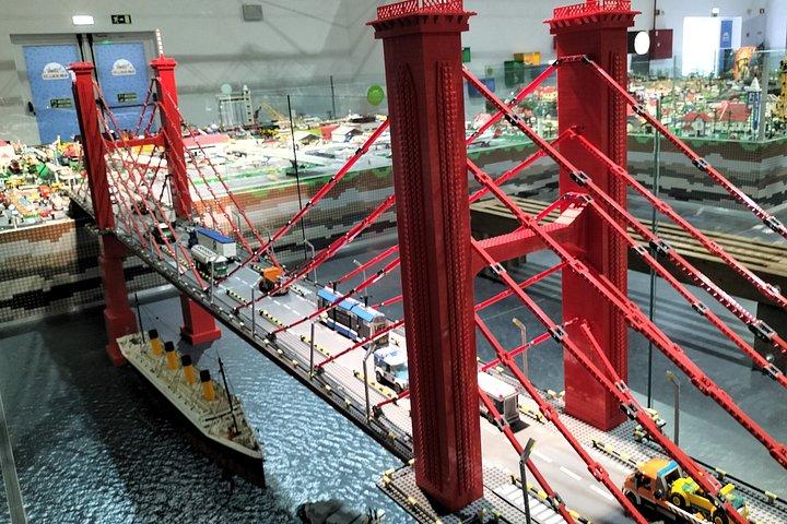 リスボン発恐竜とブリコポリスのテーマパーク半日旅行