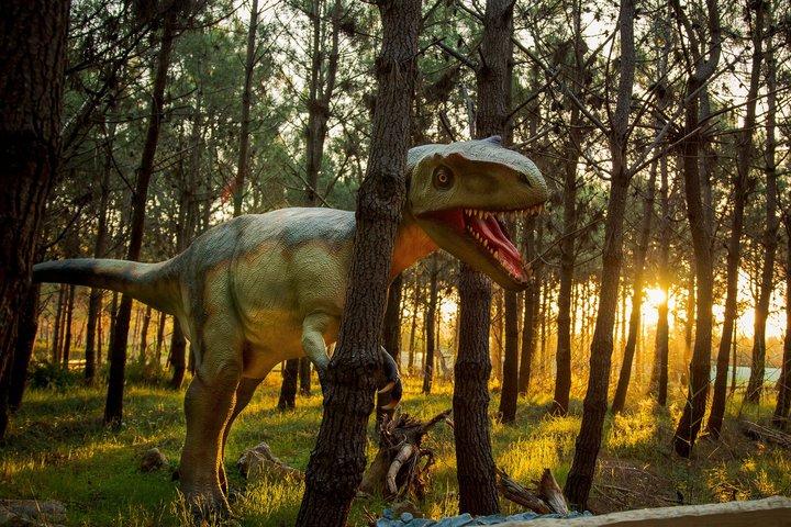 リスボン発恐竜とブリコポリスのテーマパーク半日旅行
