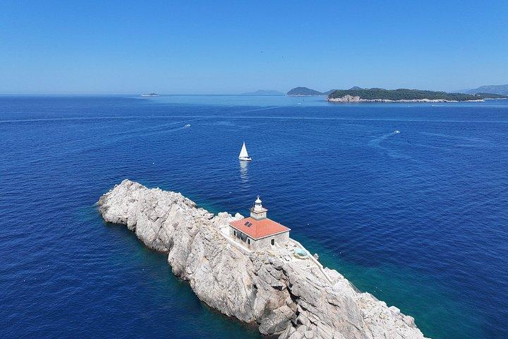 ドゥブロヴニク：エラフィティ諸島への終日小グループセイルボートツアー