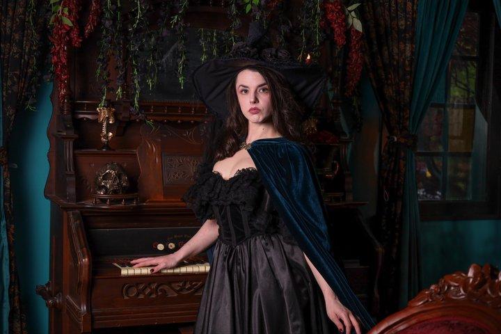 Immersive Costume Fotografia Salem MA Pequot House Velluto Parlor
