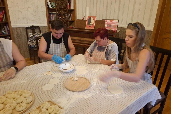 ヒンカリとハチャルーリ料理教室（ナチュラルワイン付き）