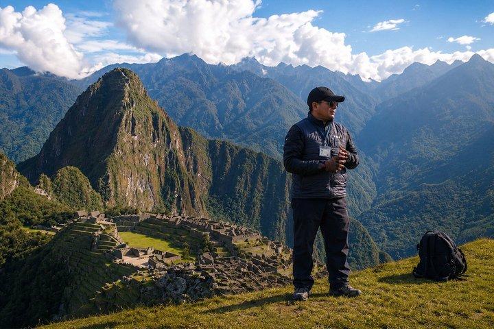 Machu Picchu Classic Guided Tour with Bus Tickets