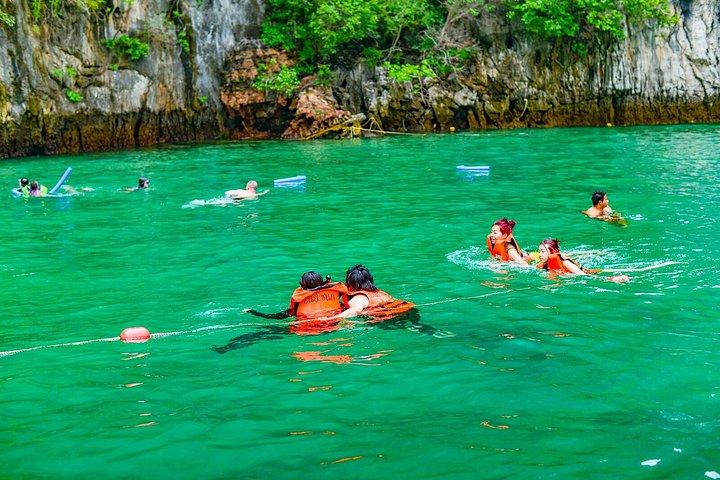 Phi Phi James Bond 2 Days 1 Night Catamaran Tour from Phuket