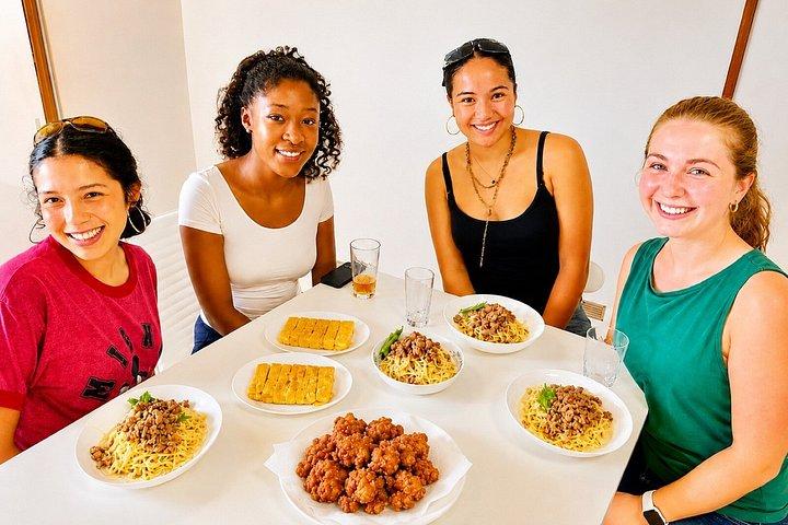 ショートホームステイ：料理して楽しむ日本語の家庭料理
