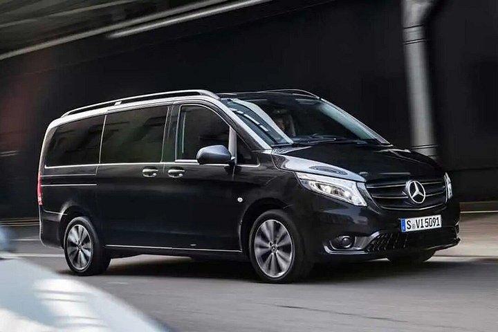 Private Hop On Hop Off Istanbul Tour 3 Hours with Hotel Pickup