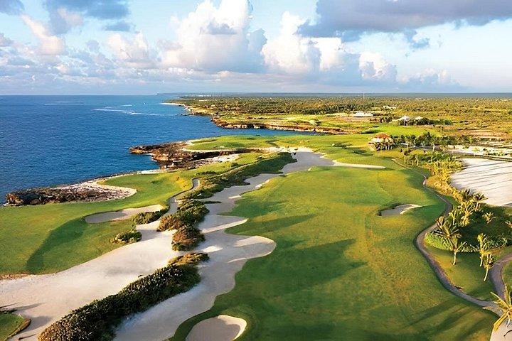 Roatan The Black Pearl Golf Course & Beach Club at St. John's Bay