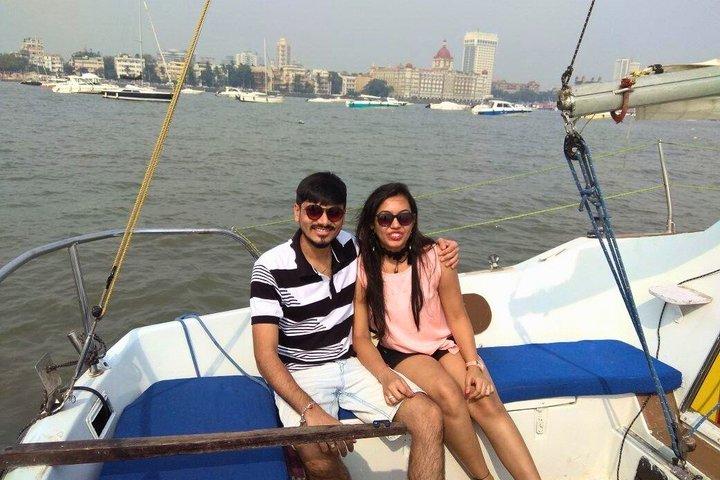 Private Mumbai Harbour sejler fra Gateway of India på sejlbåd