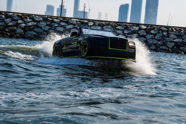 ドバイ島マリーナプライベートジェットボートアクティビティ